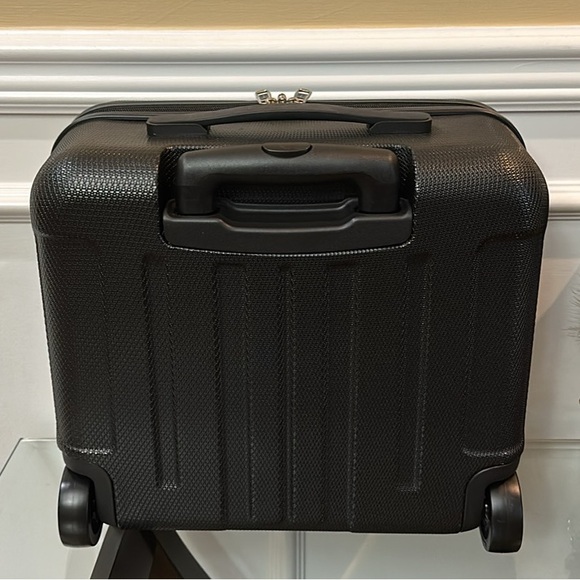 CIAO hardside underseat rolling luggage - Picture 6 of 9